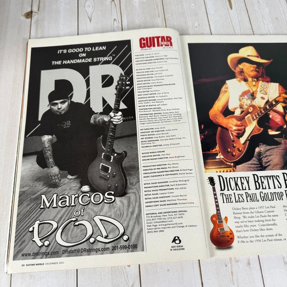Guitar World Dec 2001 Pink Floyd Poster SRV STP Strokes Magazine